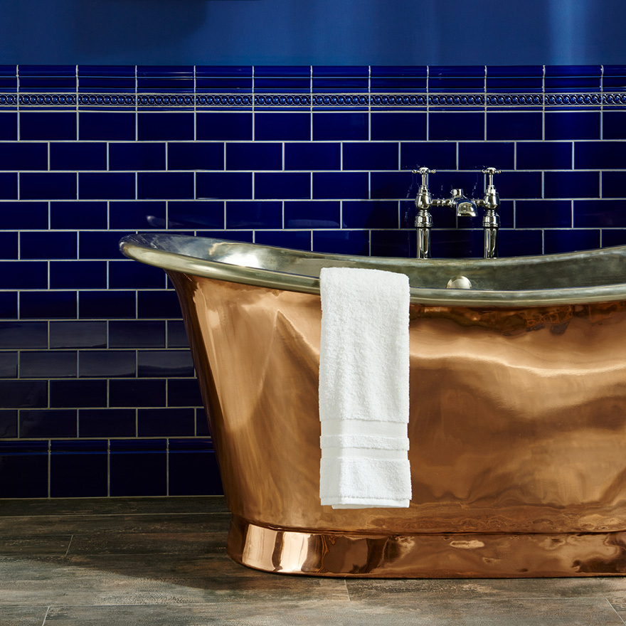 One bathroom - four ways with tiles